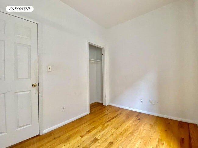 Building Photo - 313 W 114th St