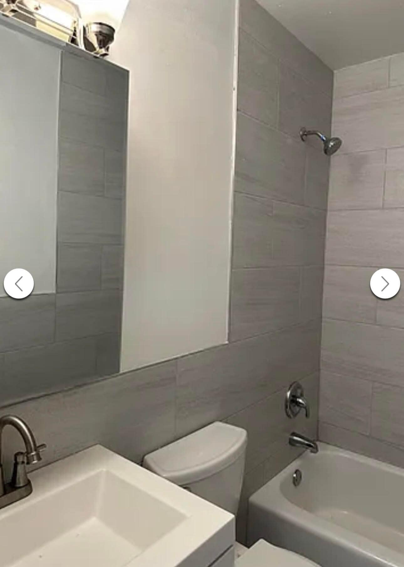 Building Photo - 3825 N Pine Grove Ave