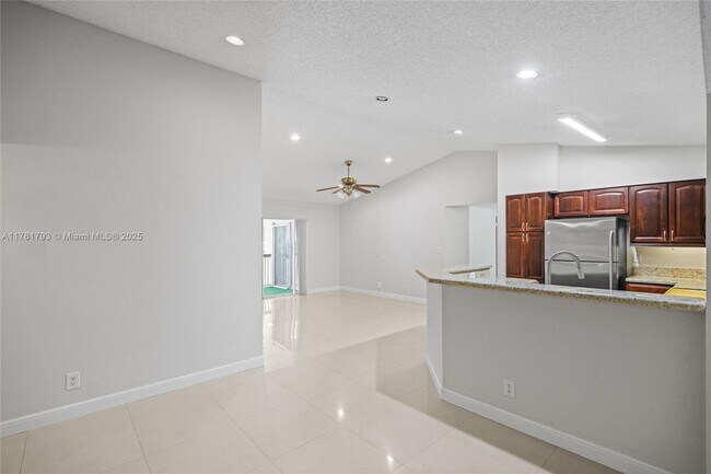 Building Photo - 7640 Westwood Dr