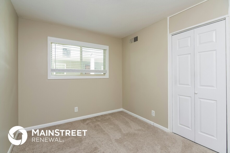 Building Photo - 4100 Chippewa Rd