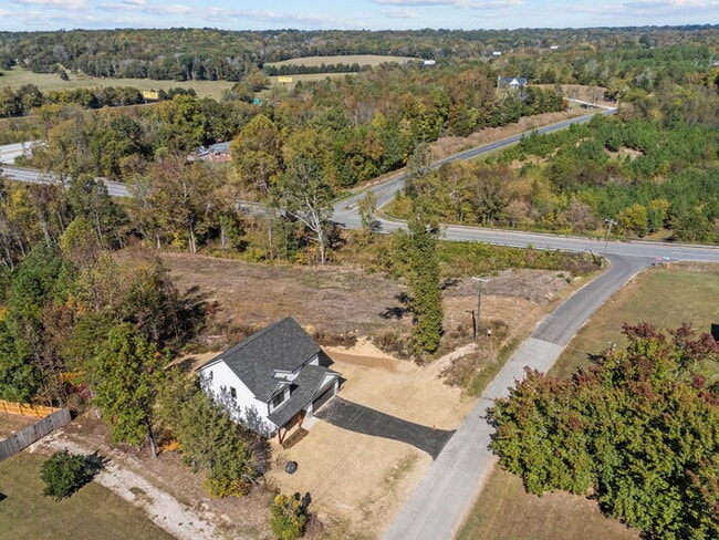 Building Photo - Stunning New Build!