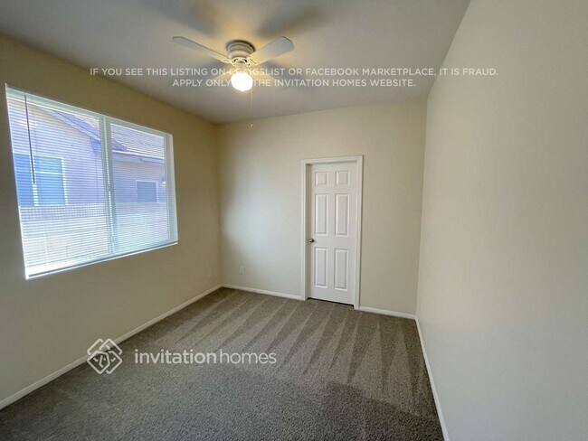 Building Photo - 6223 W Ave J 10