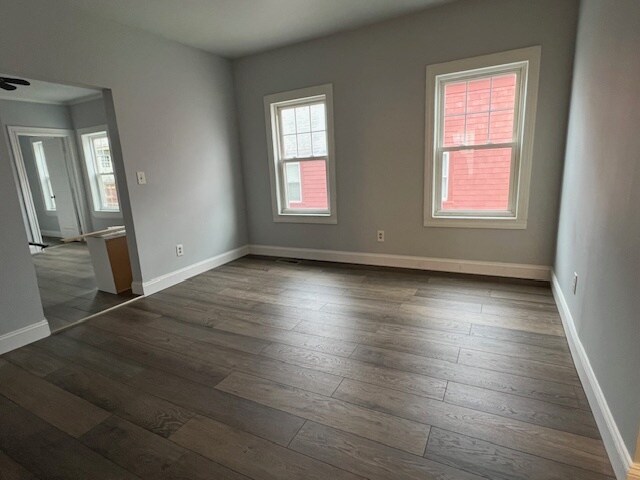 Living room - 635 Broadway St