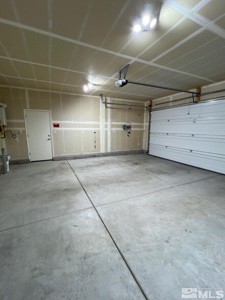 Building Photo - 9722 Quartette Dr
