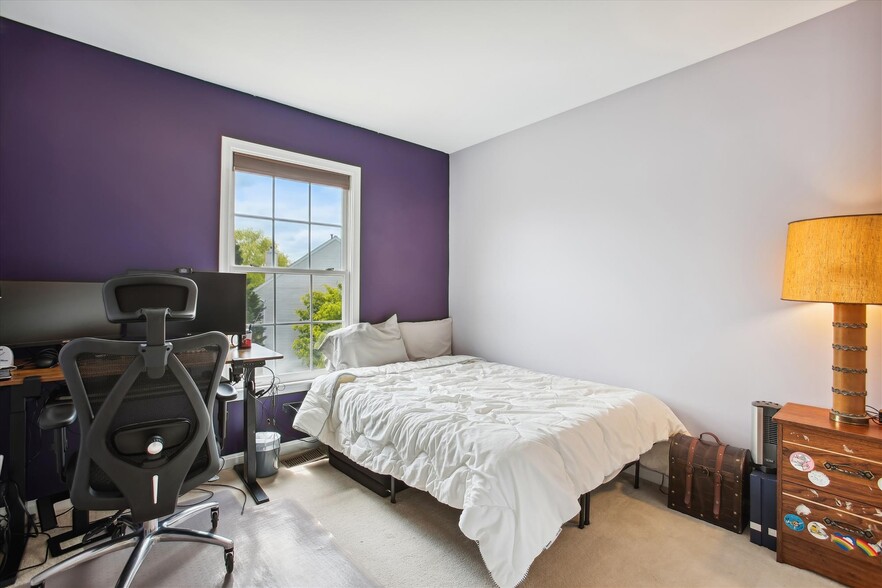 Bedroom 1 - 5806 Appleford Dr