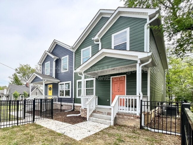 Building Photo - 2106 Duncan Ave