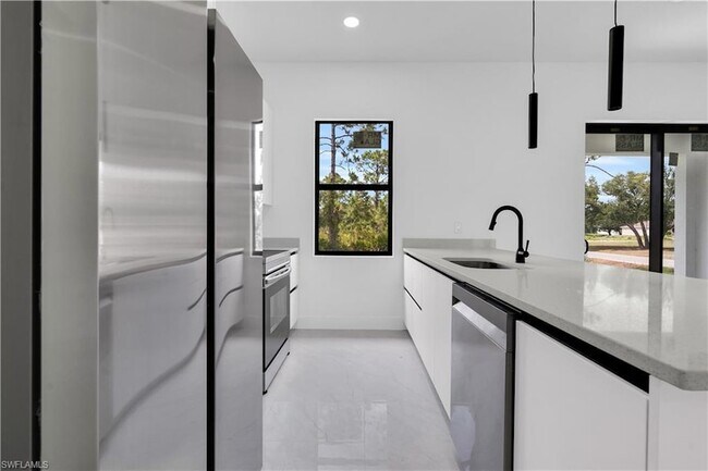 Building Photo - 2700 42nd St W