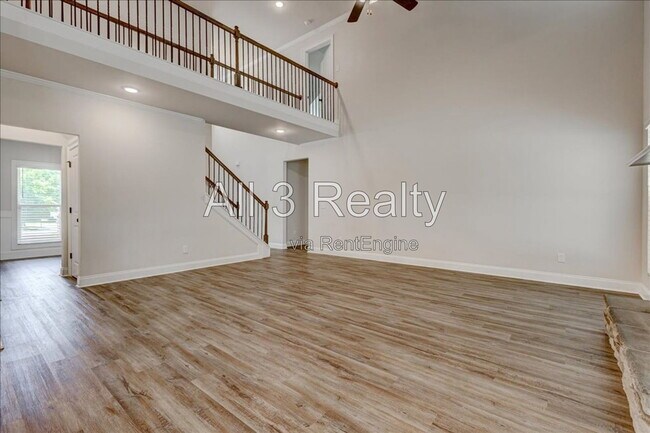 Building Photo - 225 Barnett Ln Ln