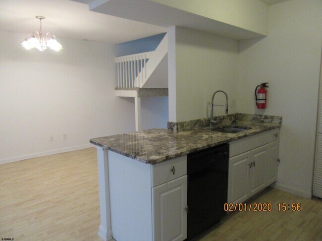 Building Photo - 2743 Evergreen Ct