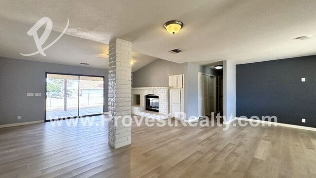 Building Photo - 14945 Flathead Rd