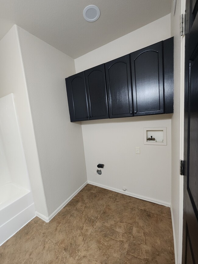 Building Photo - 299 W Palomar Bay