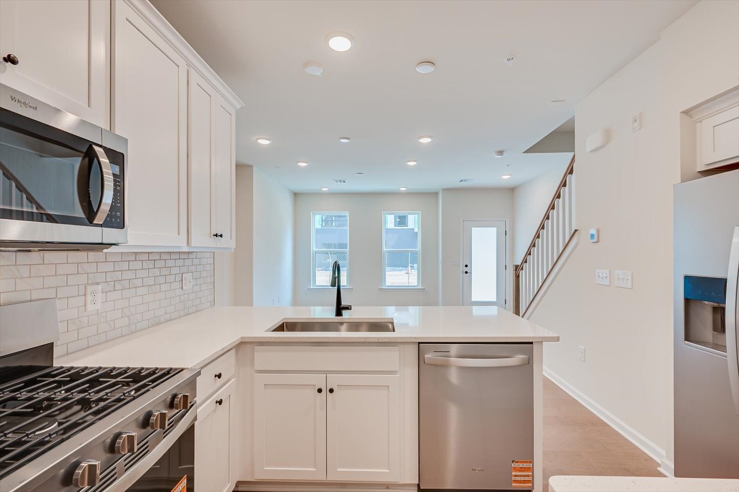 Building Photo - 323 Sadie Cir