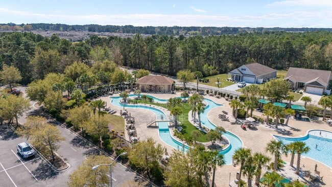 Building Photo - 264 Viareggio Road