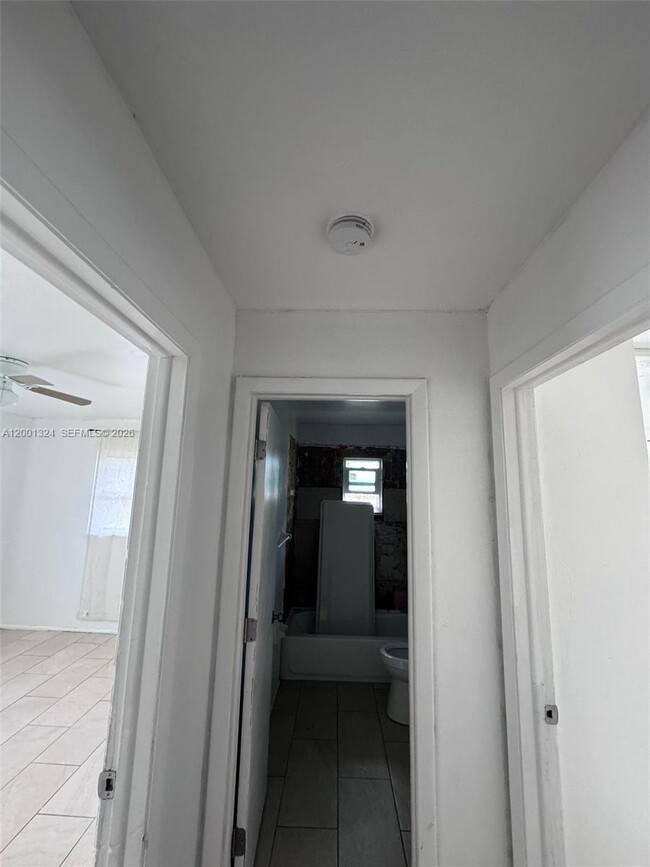 Building Photo - 5535 Tenth Ave