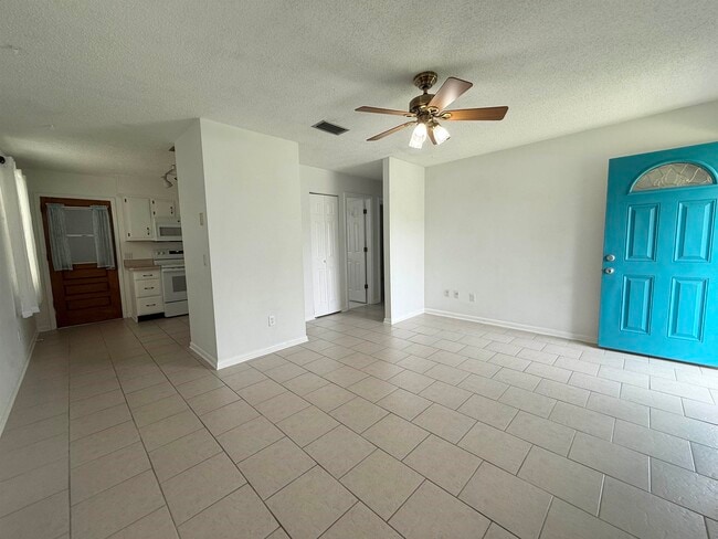 Building Photo - 3642 Rosewood St