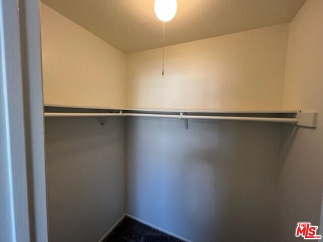 Building Photo - 19142 Haynes St