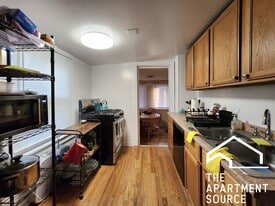 Building Photo - 1014 Garnett Pl