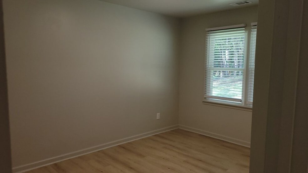 Building Photo - 2641 Connally Dr