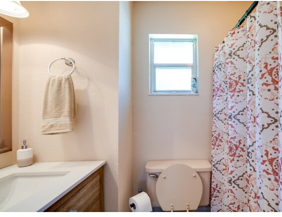 Building Photo - 20126 Suncrest Dr