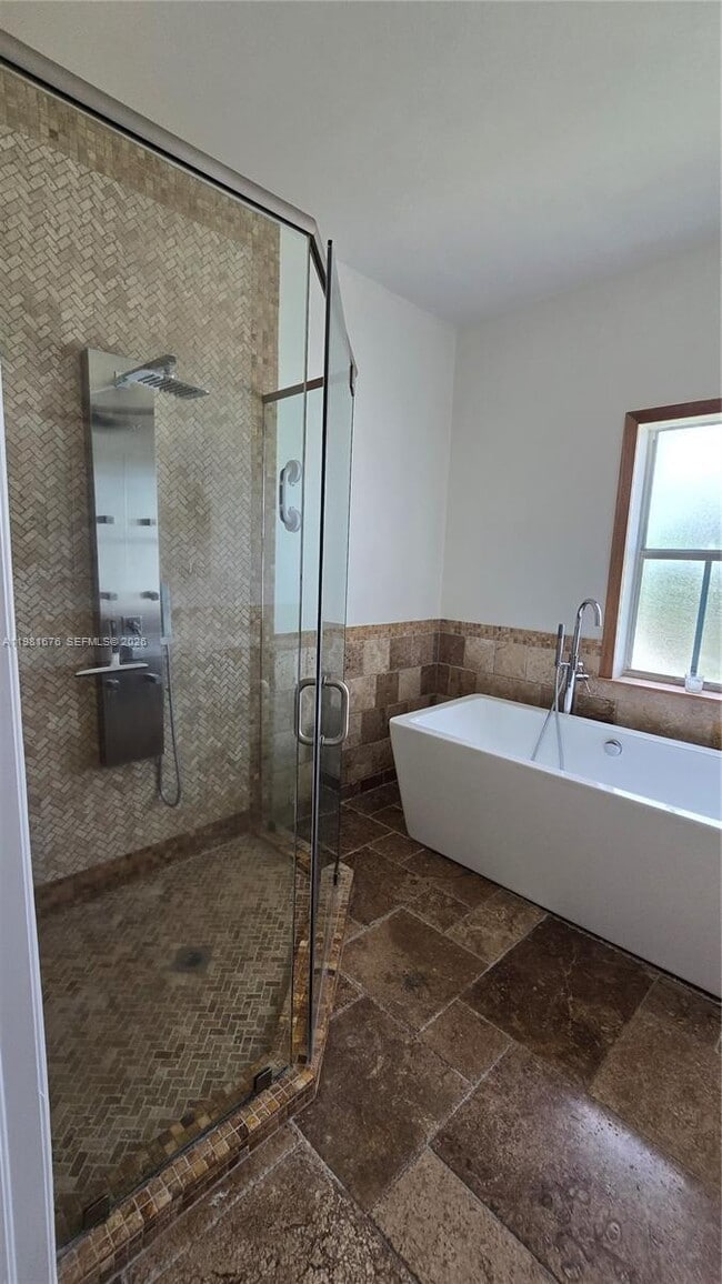 Building Photo - 15826 SW 138th Terrace