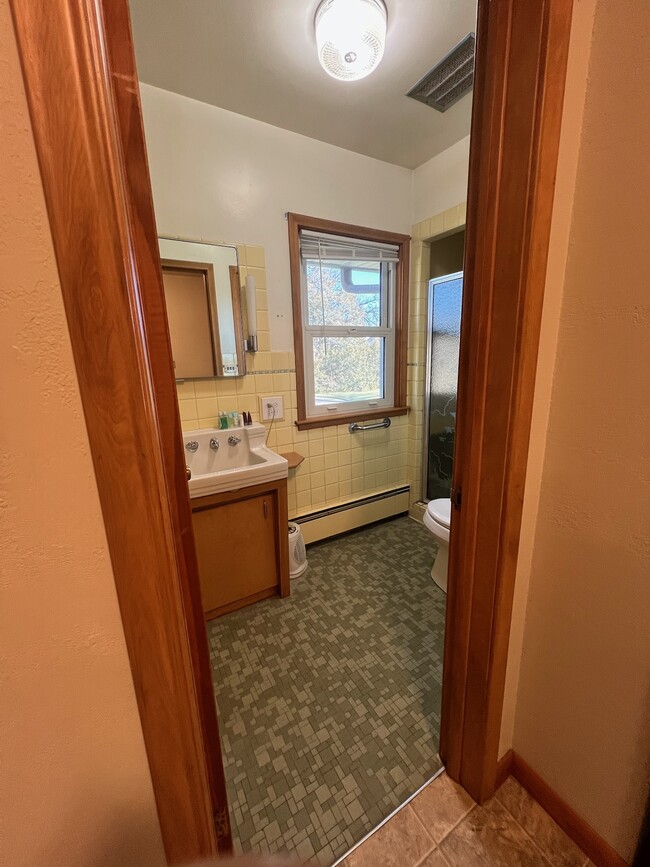 Building Photo - 5463 Rd 107