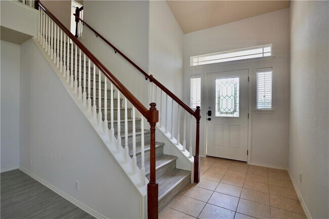 Building Photo - 8712 Wood Stork Dr