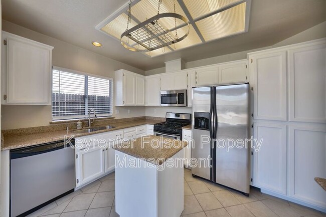 Building Photo - 617 Vernon Oaks Dr