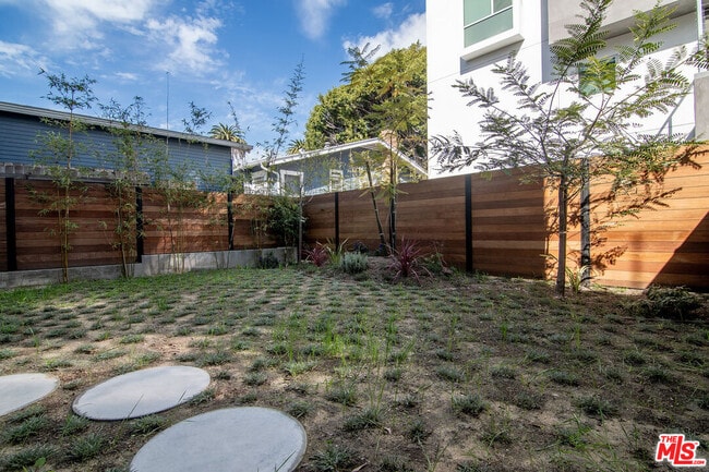 Building Photo - 4143 Madison Ave