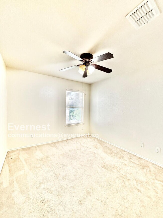 Building Photo - 12176 Walden Wood Dr