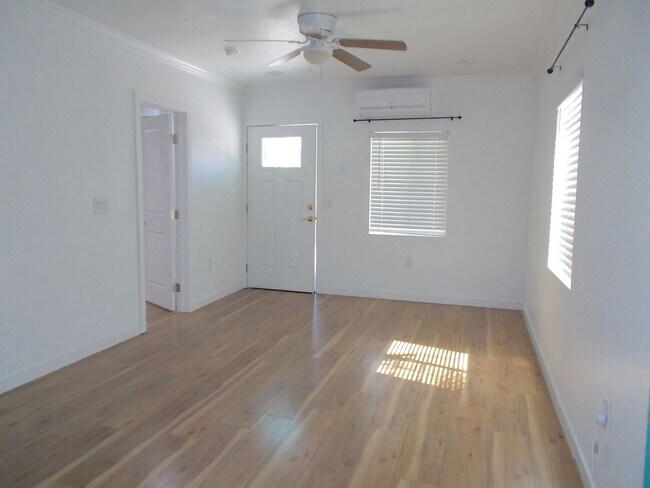 Building Photo - 245 N 23rd St