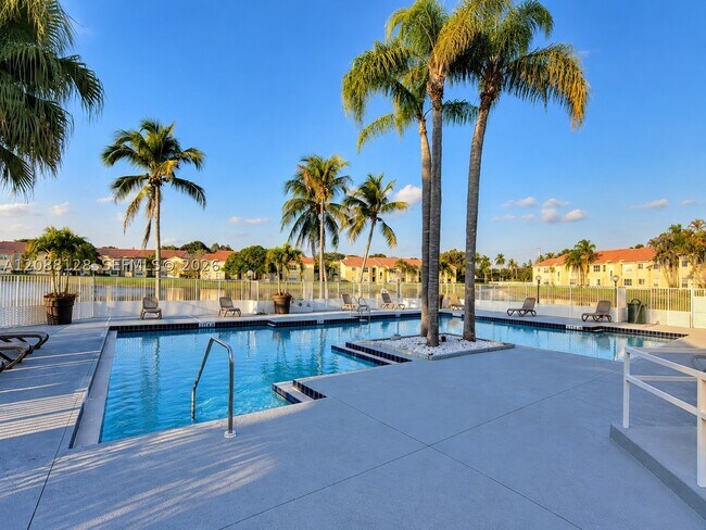 Building Photo - 12620 Vista Isles Dr