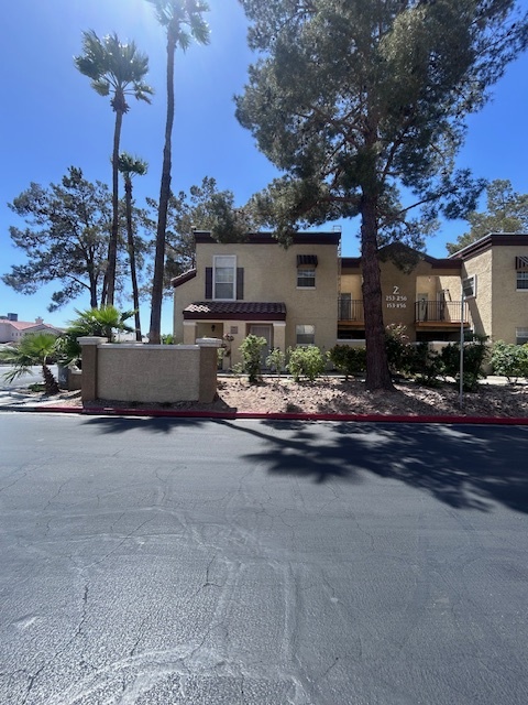 Building Photo - 2801 N Rainbow Blvd