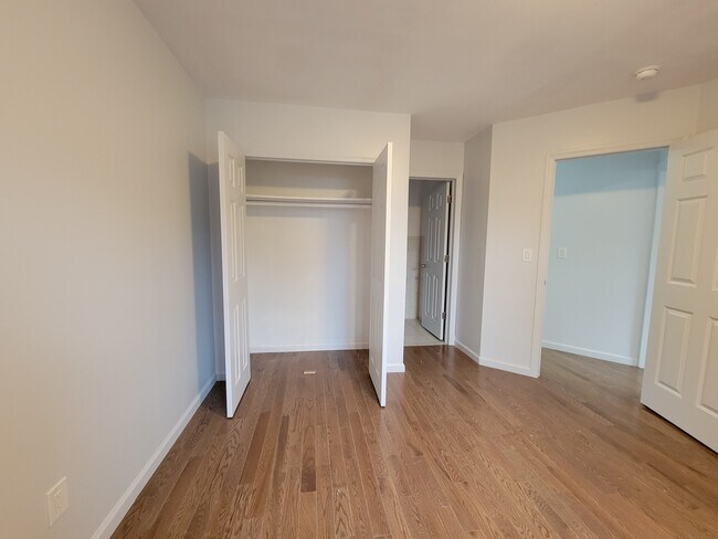 Building Photo - 6401 155th St
