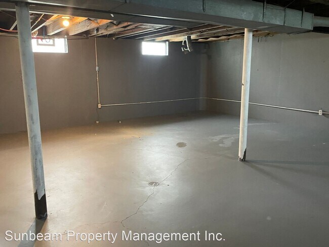 Building Photo - 3 br, 1 bath House - 8400 Heyden Street