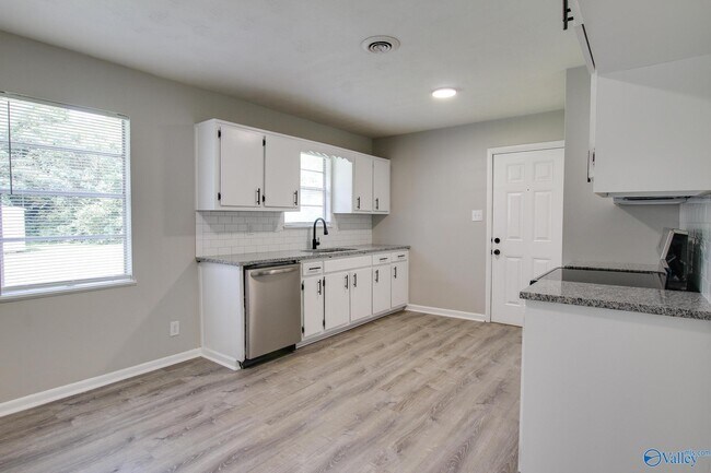 Building Photo - 629 Dawson Terrace NW