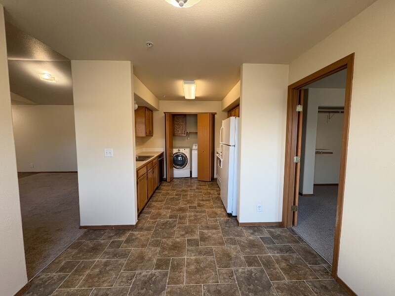 Building Photo - 6305 Chapel Hill Blvd