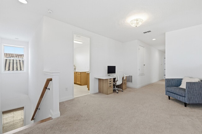 Building Photo - Luxury 5-Bedroom Residence in Eagle Creek with Indoor-Outdoor Living