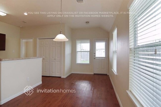 Building Photo - 18743 N Lyford Dr