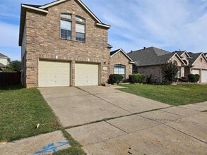 Building Photo - 12909 Conifer Ln