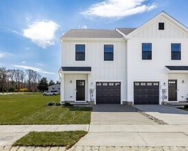 Building Photo - 969 Woodview Ct