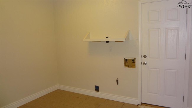 Building Photo - 1503 Covington St