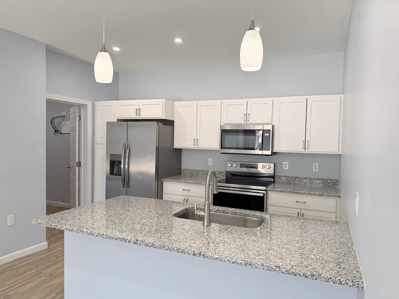 Primary Photo - West Edge Garden Apartments