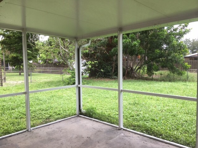 Large backyard - 1622 S Hermitage Rd