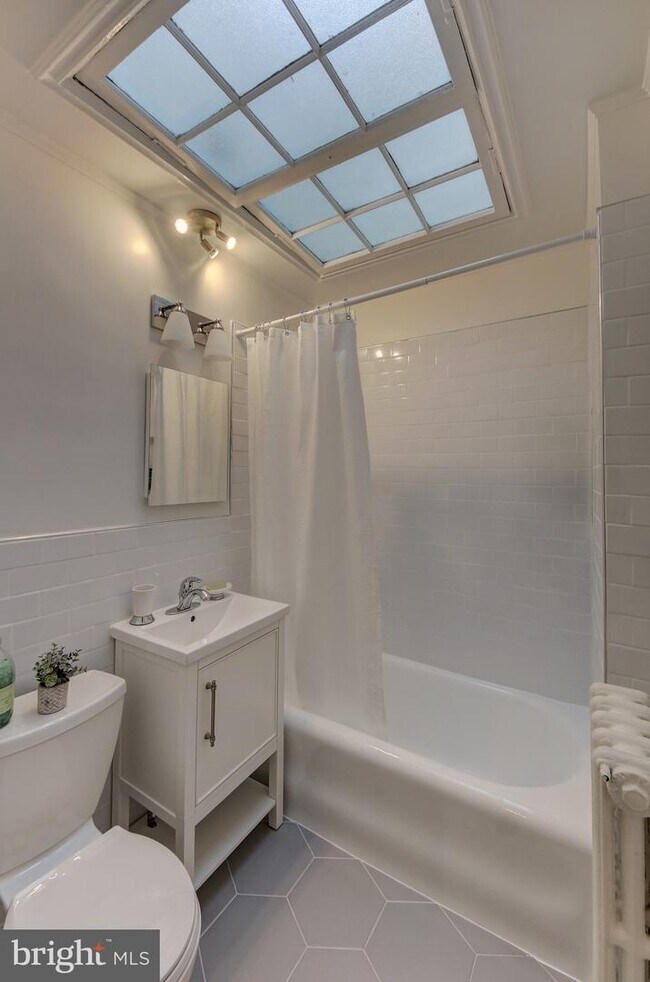 Building Photo - 1518 44th St NW
