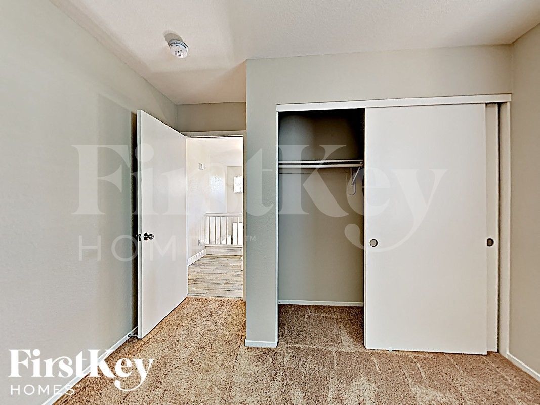 Building Photo - 4714 English Lavender Ave