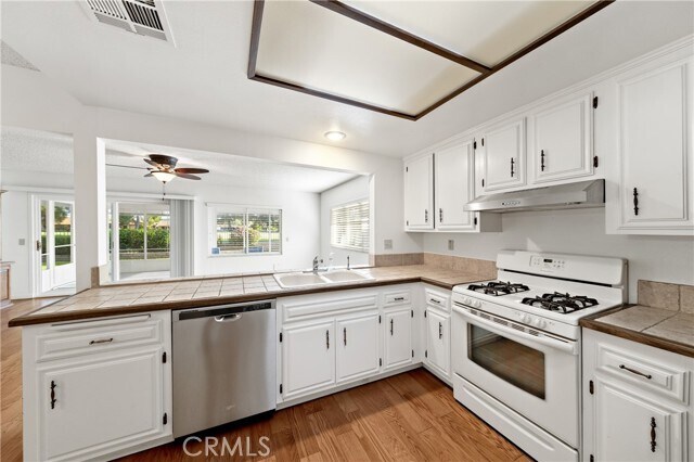Building Photo - 2095 Silver Oak Way