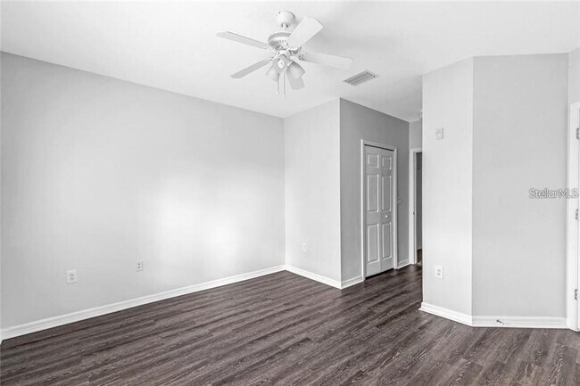 Building Photo - 9519 Newdale Way