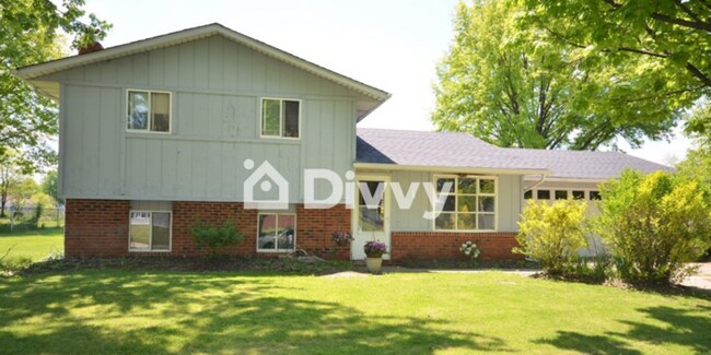 Primary Photo - 225 Idaho Ave, Elyria, OH 44035