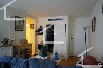 Building Photo - HOT BACK BAY LISTING!!!!