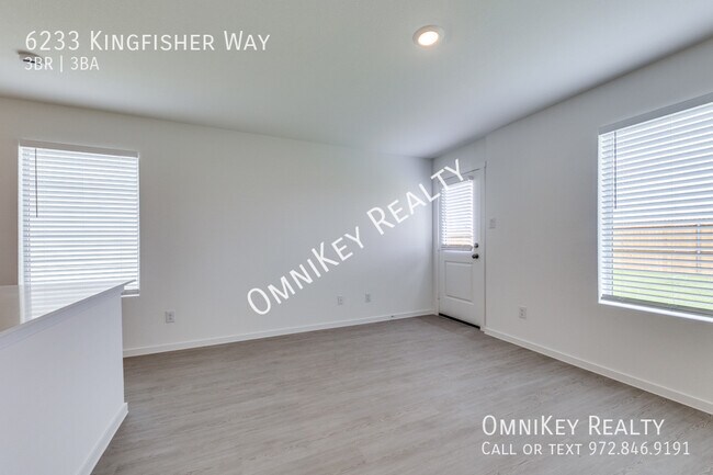 Building Photo - 6233 Kingfisher Wy